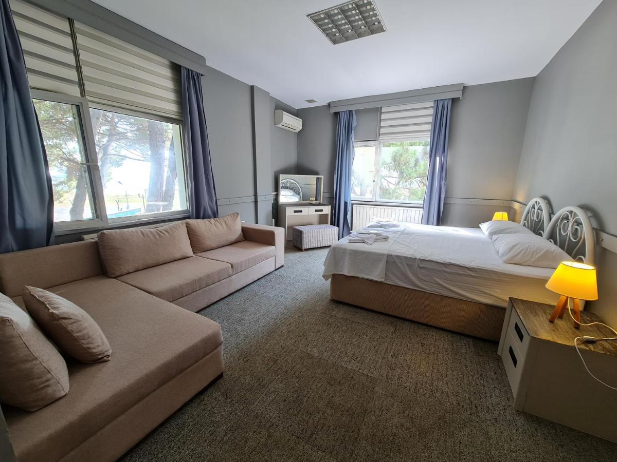 Sporkoey Hotel & Beach Club Darica  Экстерьер фото