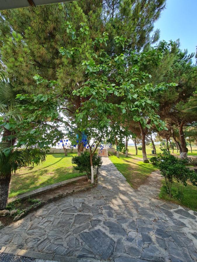 Sporkoey Hotel & Beach Club Darica  Экстерьер фото