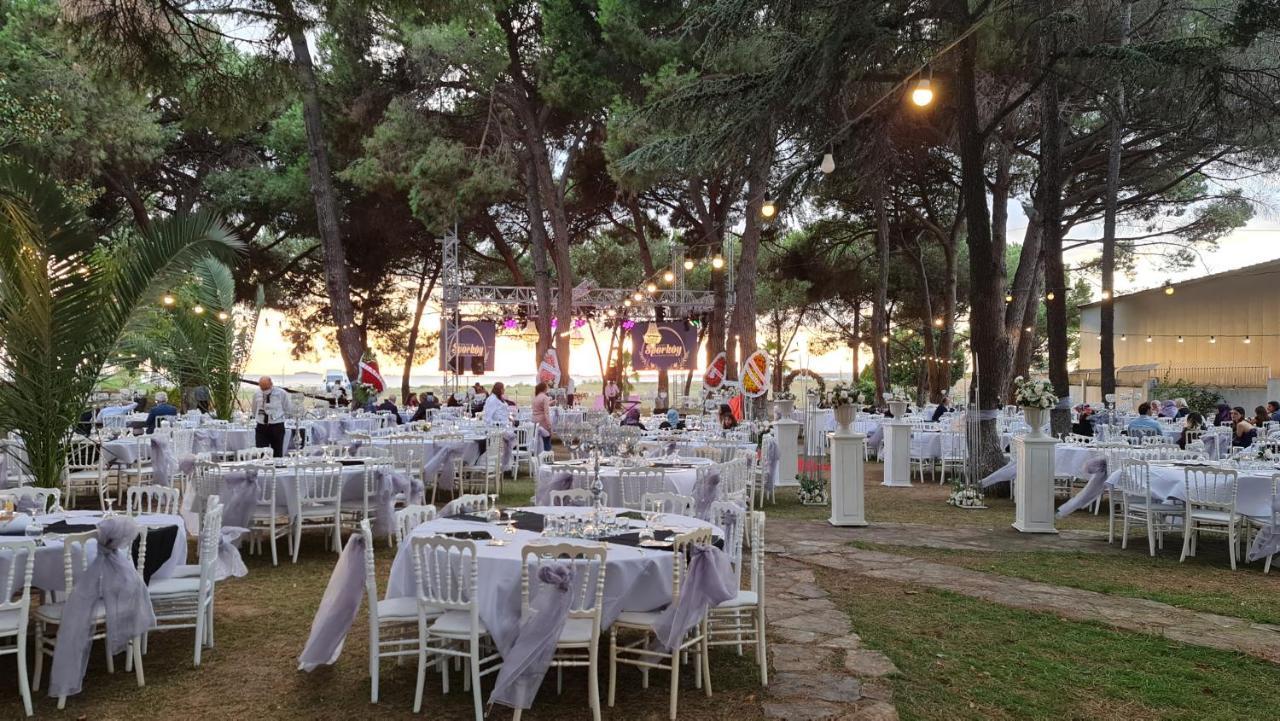 Sporkoey Hotel & Beach Club Darica  Экстерьер фото