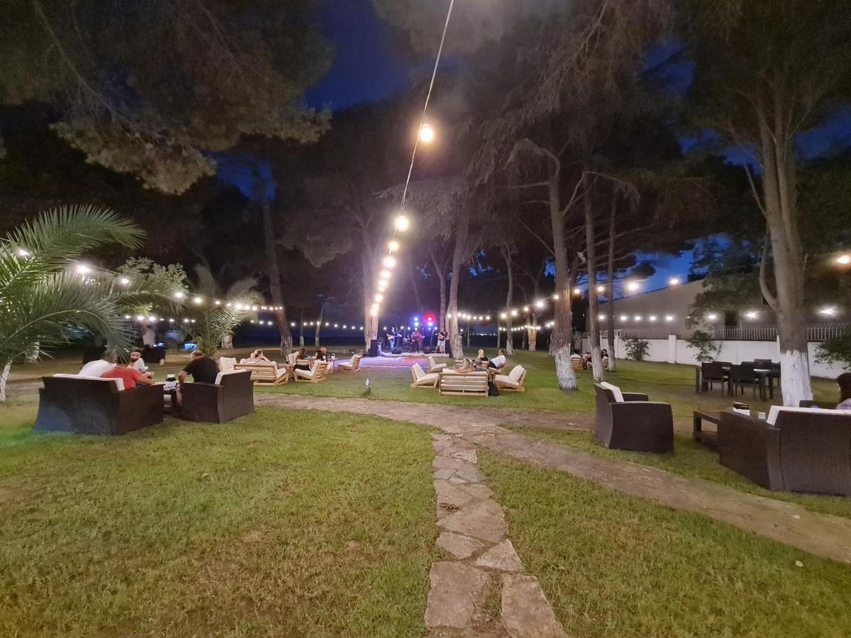 Sporkoey Hotel & Beach Club Darica  Экстерьер фото